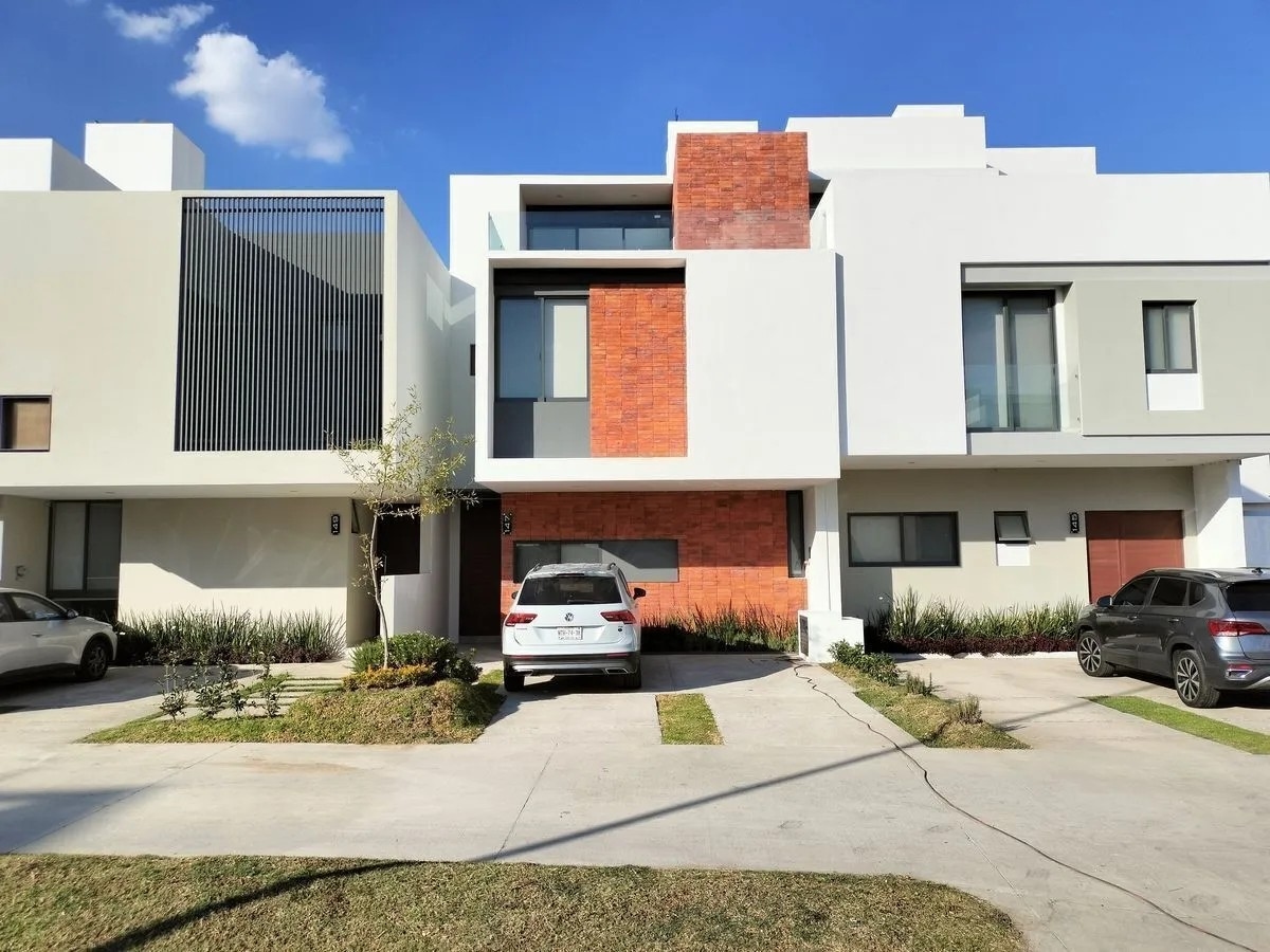 Hermosa residencia en Paraje, Tlajomulco