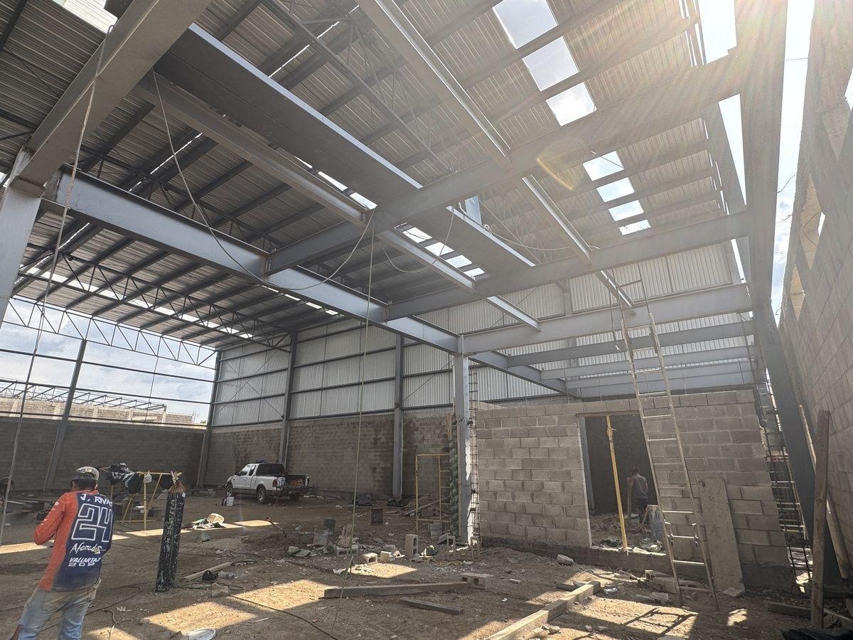 Renta de Bodegas en La Palmira, Zona Sur Jalisco