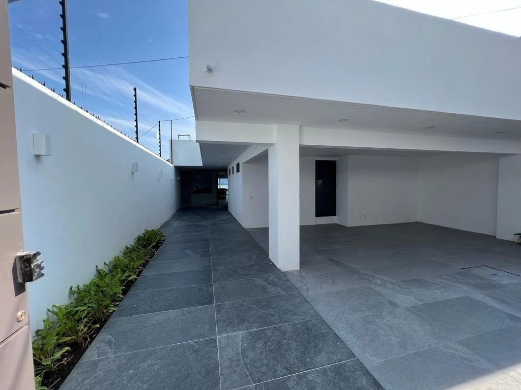 Casa en Renta Frente a La Laguna de Chapala con vista al Lago, Chapala, Jalisco