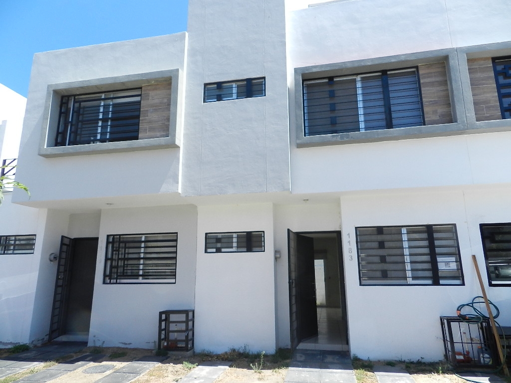 Casa renta altaluz en zapopan