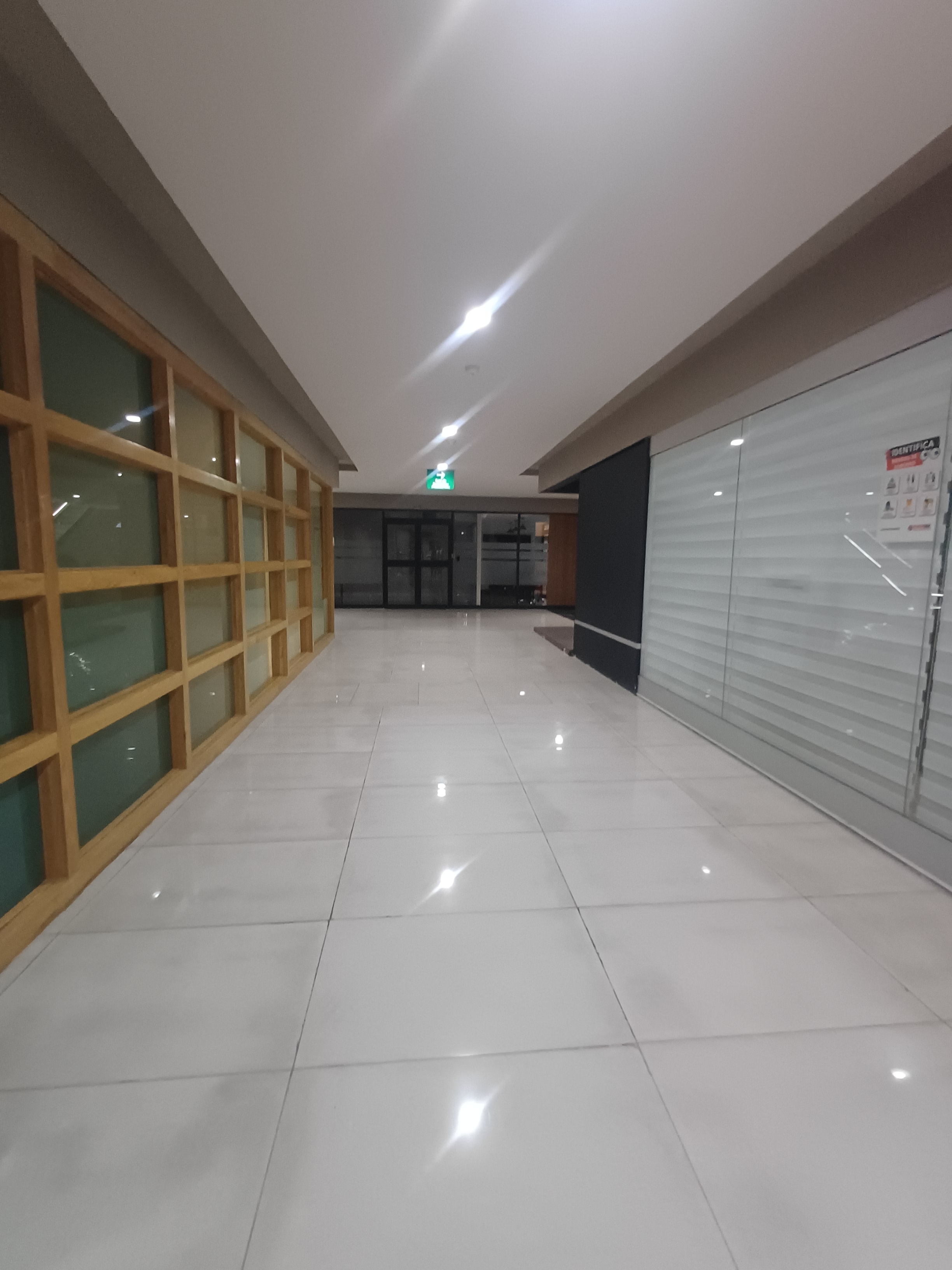 Oficina en renta Equipada PB en Cintermex