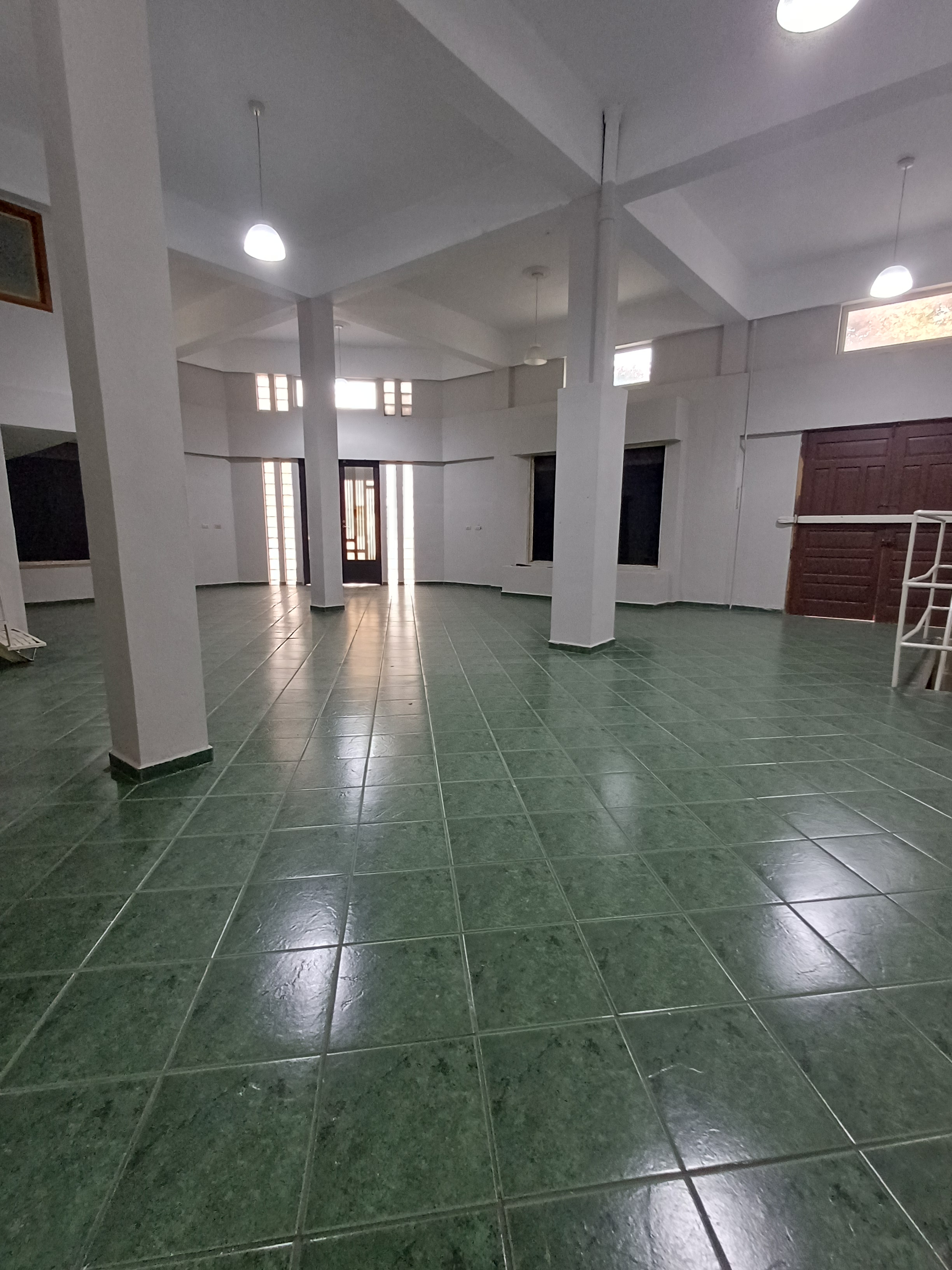 Local Equipado en Renta Centro de Monterrey