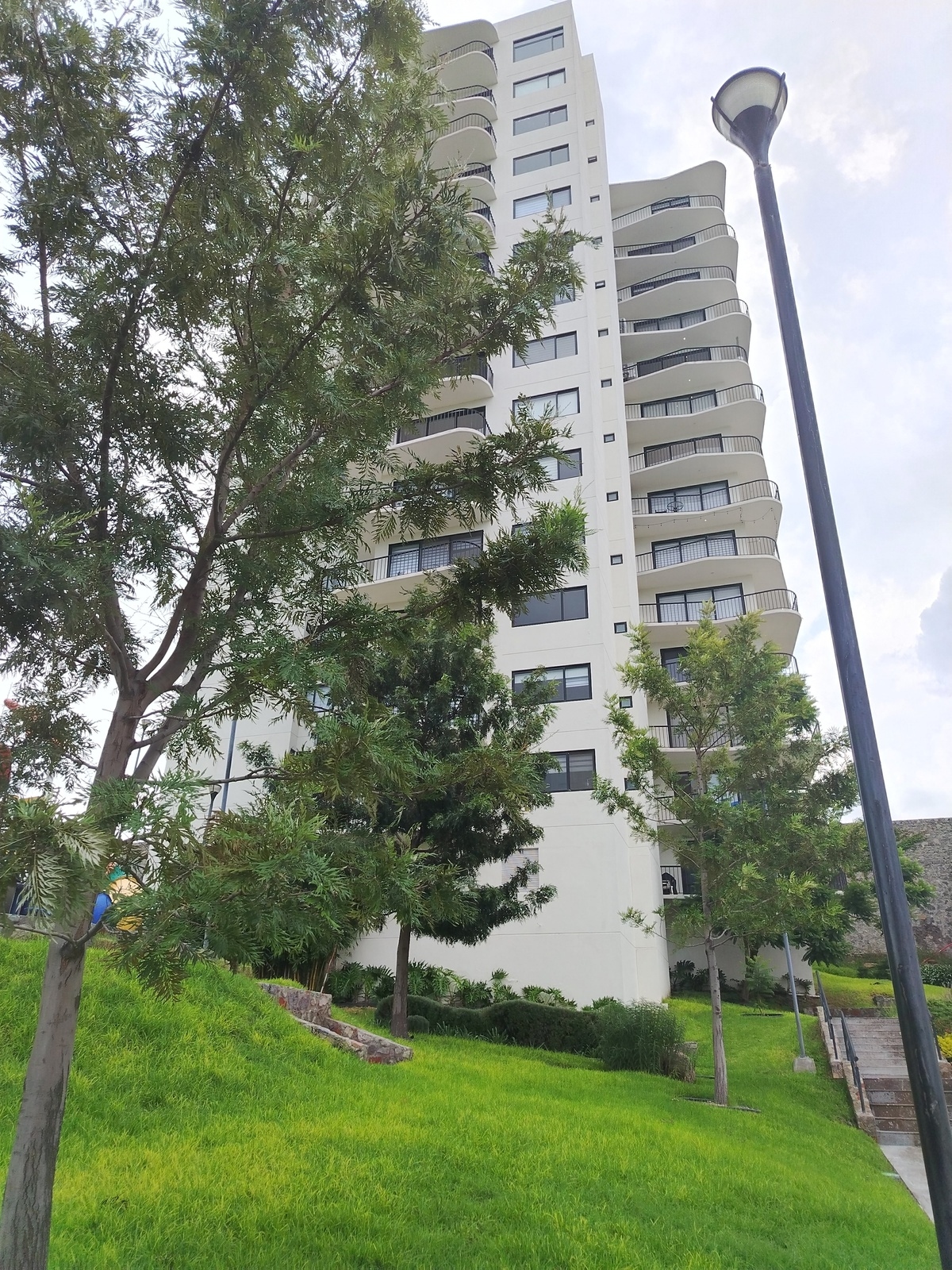 PENT HOUSE EN RENTA LOMAS DE JURIQUILLA QUERETARO