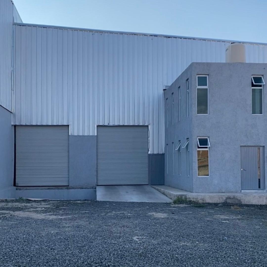 Disponible hoy.  Bodega 1,020 m2 En Parque Industrial.