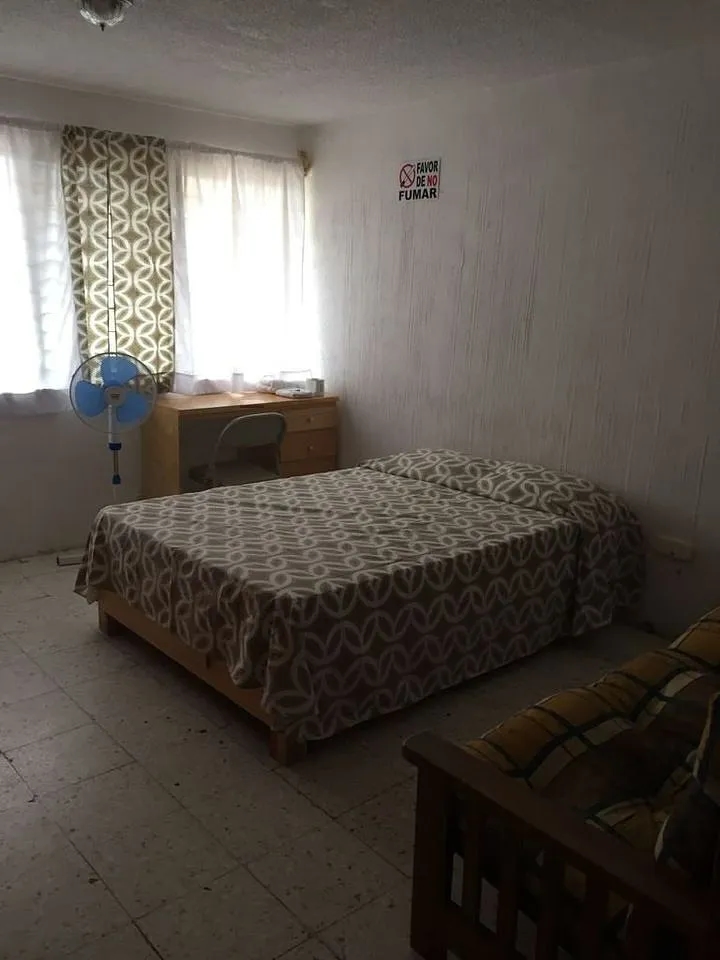 Cuarto amueblado para hospedaje en Pinar de la calma, Zapopan cerca de Iteso y UVM