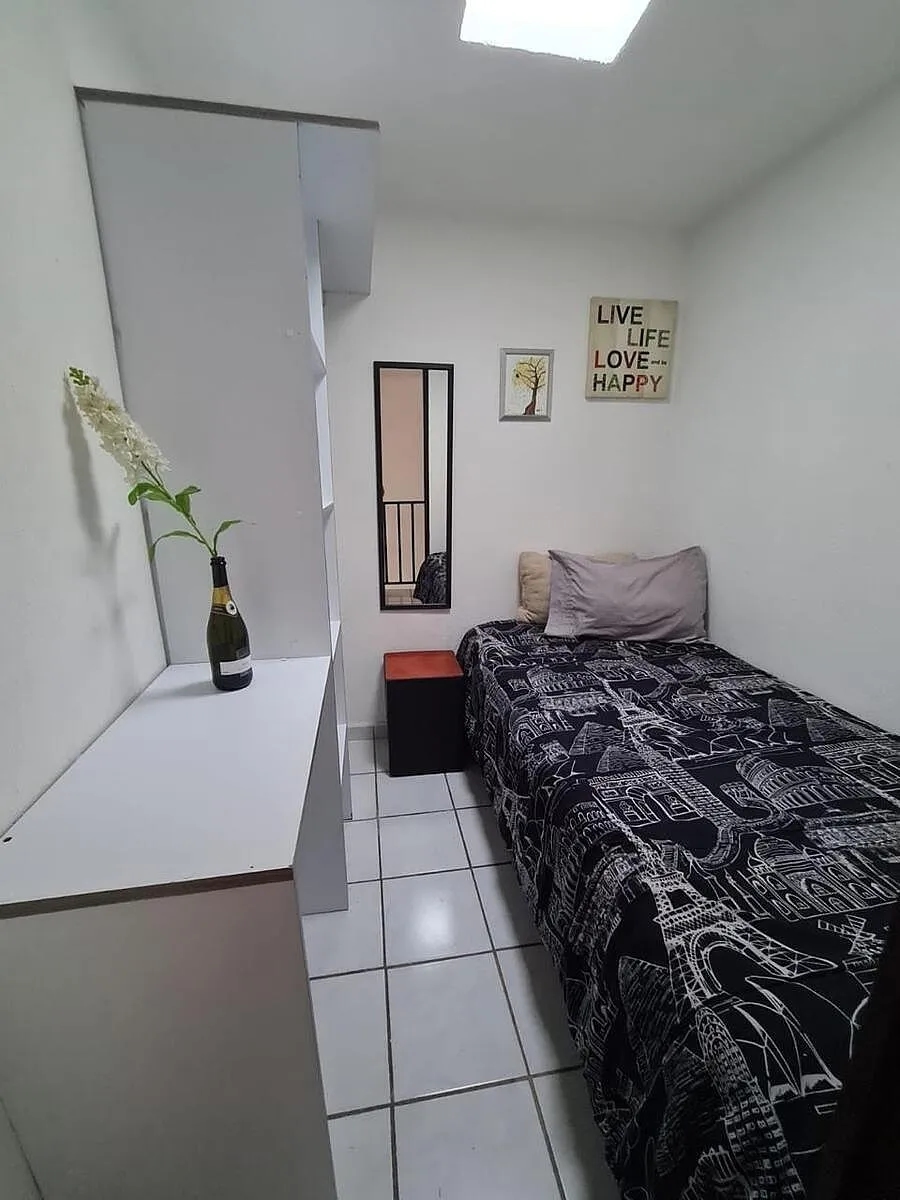 Habitación en renta amueblada para estudiantes - Colonia Auditorio, cerca de CUCSH y CUCEA