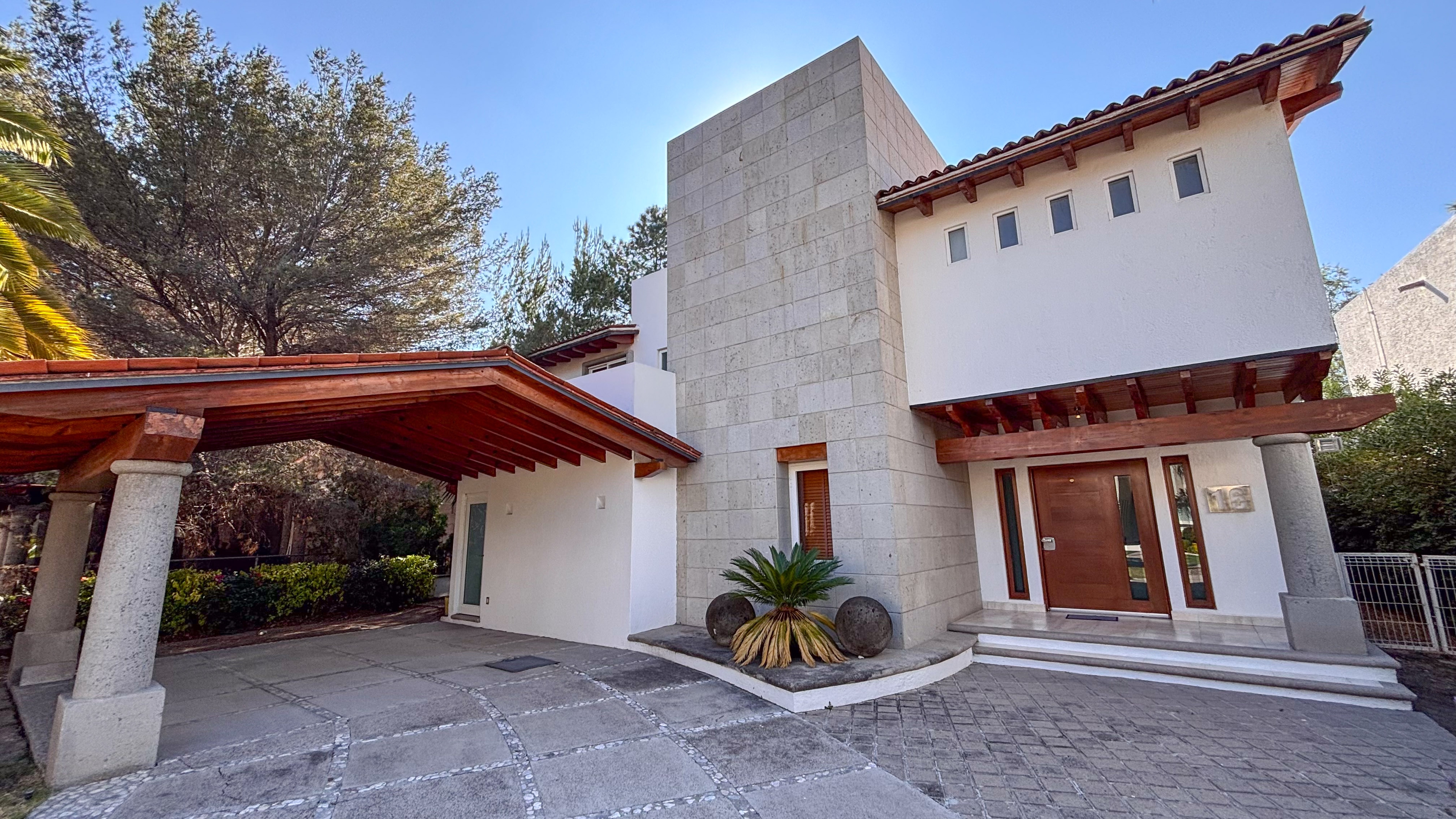 RENTA DE CASA EN BALVANERA GOLF POLO COUNTRY CLUB FRENTE AL BOSQUE