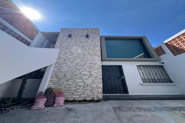 Casa habitación en renta con oficina o consultorio