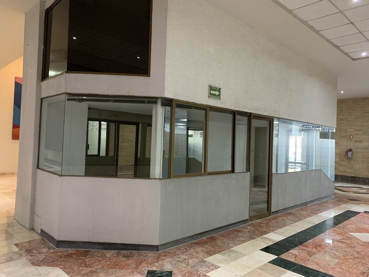 Local renta, dentro del Hotel Presidente Intercontinental, Ciudad del sol, Zapopan