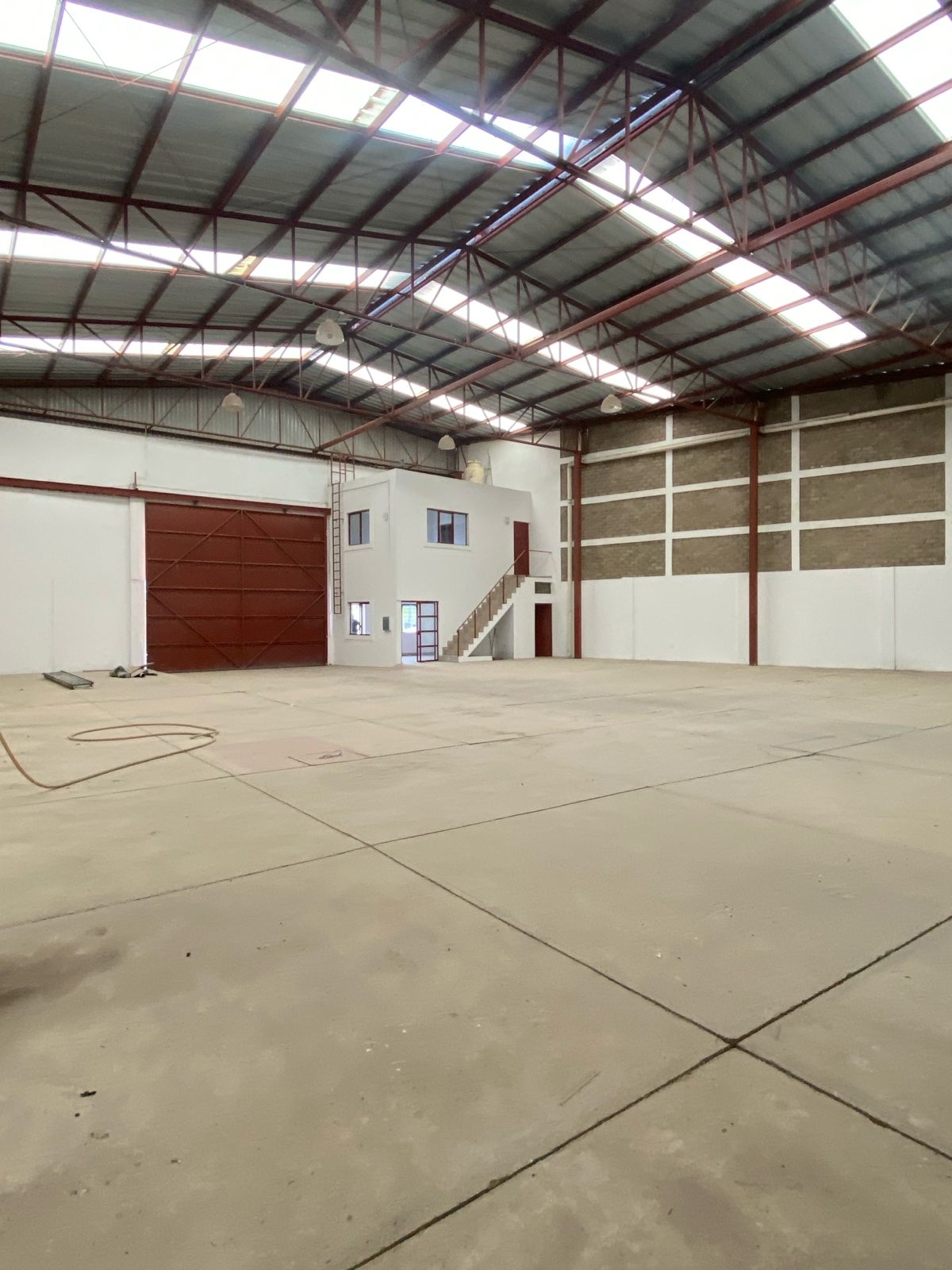 Bodega Lista Para Operar en Tonalá | 600 m² con 6 m de Altura