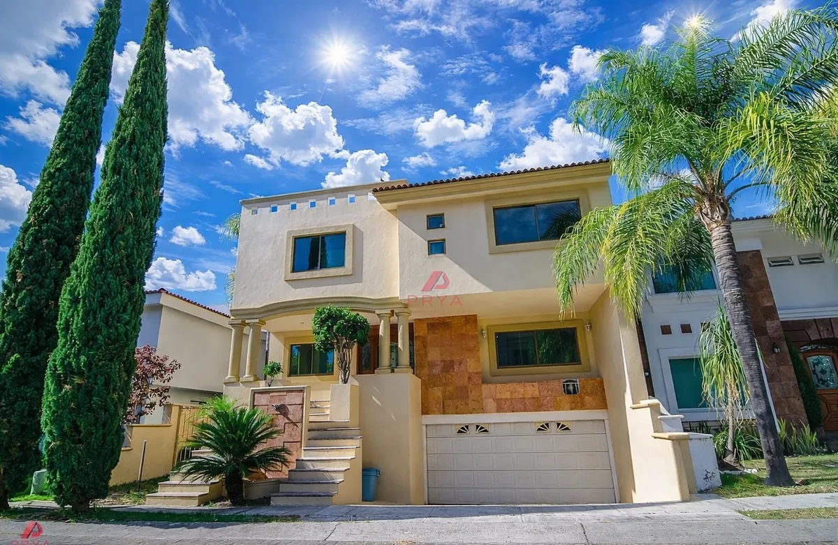 Casa en renta Jardín Real Zapopan, Coto 2 | 4 recámaras y Sótano