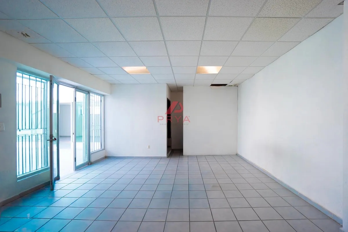 Local Comercial en Renta en Zapopan en Av. Guadalupe Chapalita de 94 m²