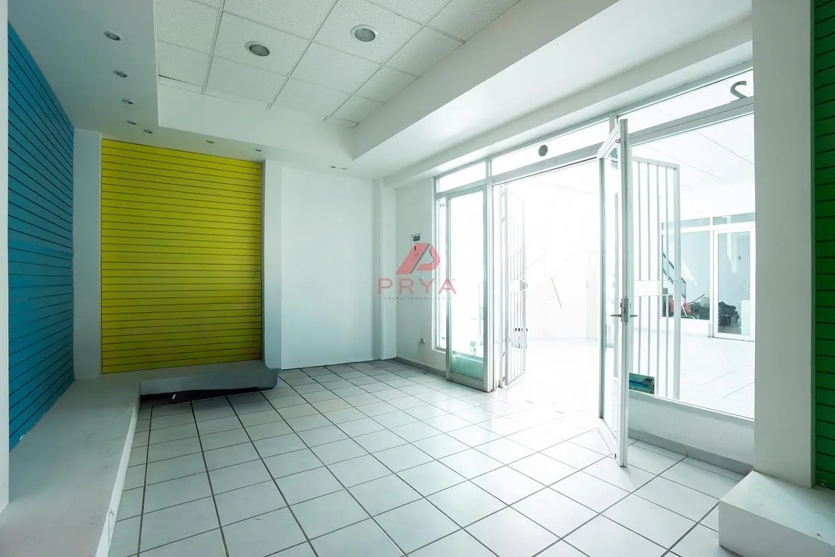 Local Comercial en Renta en Jardines de Chapalita, Av. Guadalupe, Guadalajara | 27 m²