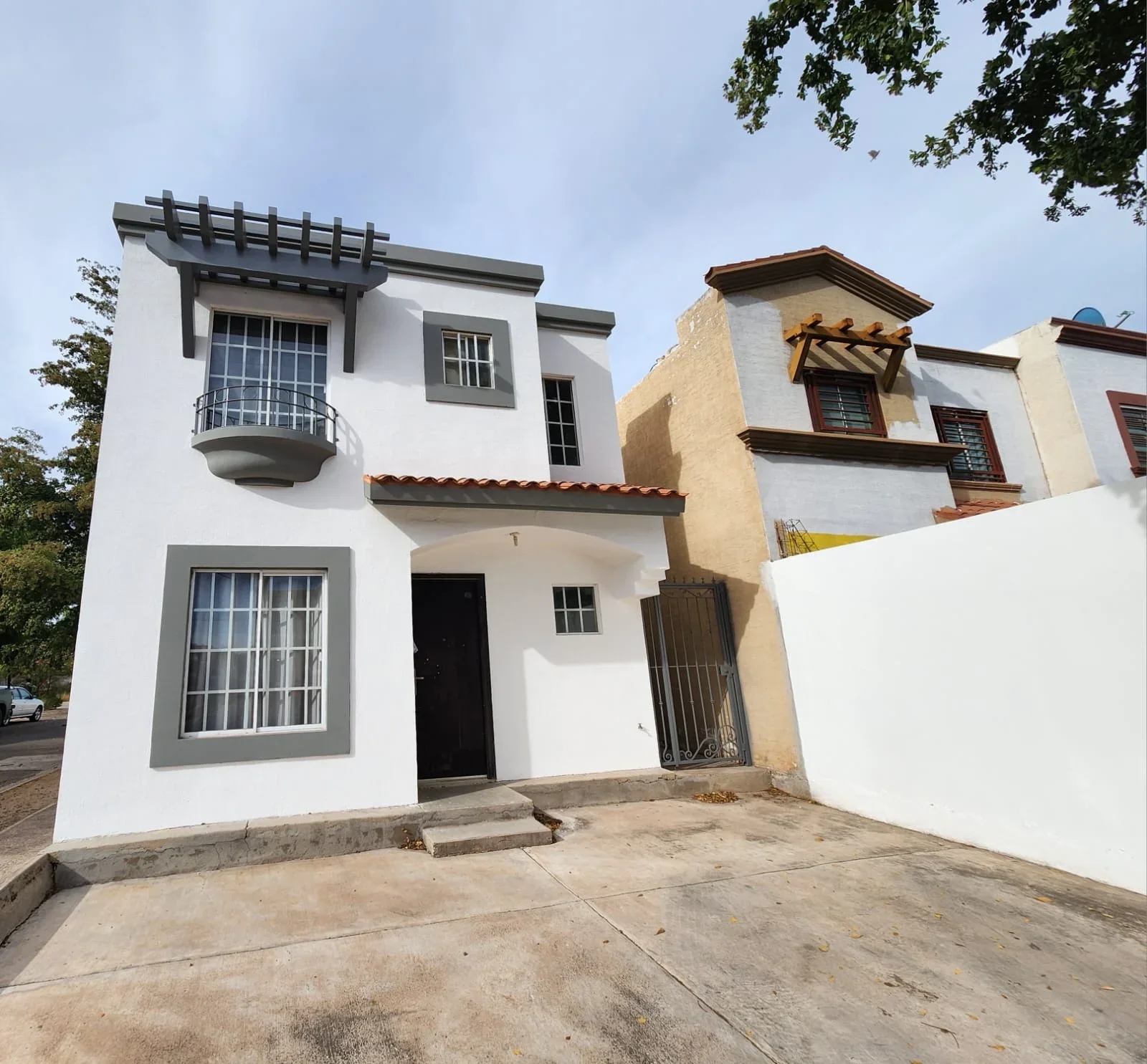 RENTA DE CASA EN ESQUINA EN RINCÓN REAL, SECTOR SANTA FÉ, CULIACÁN ¡Listo para habitar!