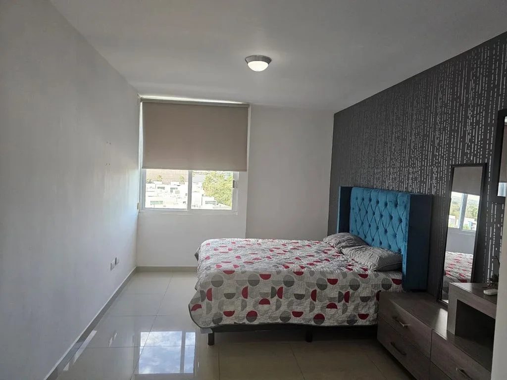 DEPARTAMENTO AMUEBLADO EN RENTA EN PRIVADA PONTEVEDRA, CULIACÁN ¡Cuenta con alberca!