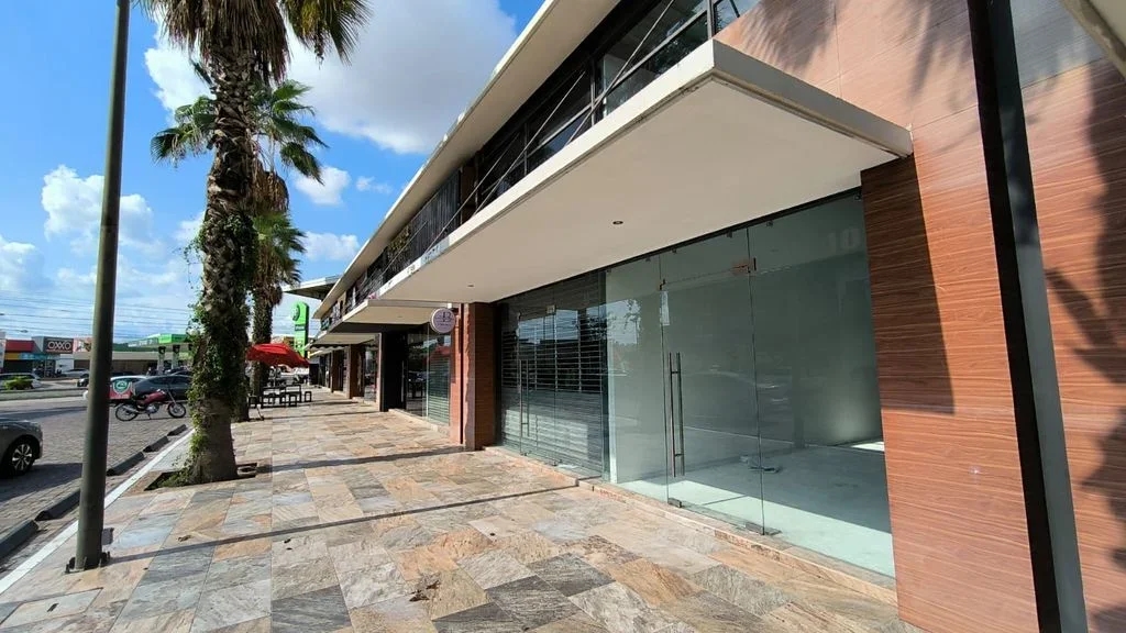 RENTA DE LOCAL EN PLAZA VÍA CENTER, SECTOR CONQUISTA, CULIACÁN ¡Adáptalo para tu Negocio!