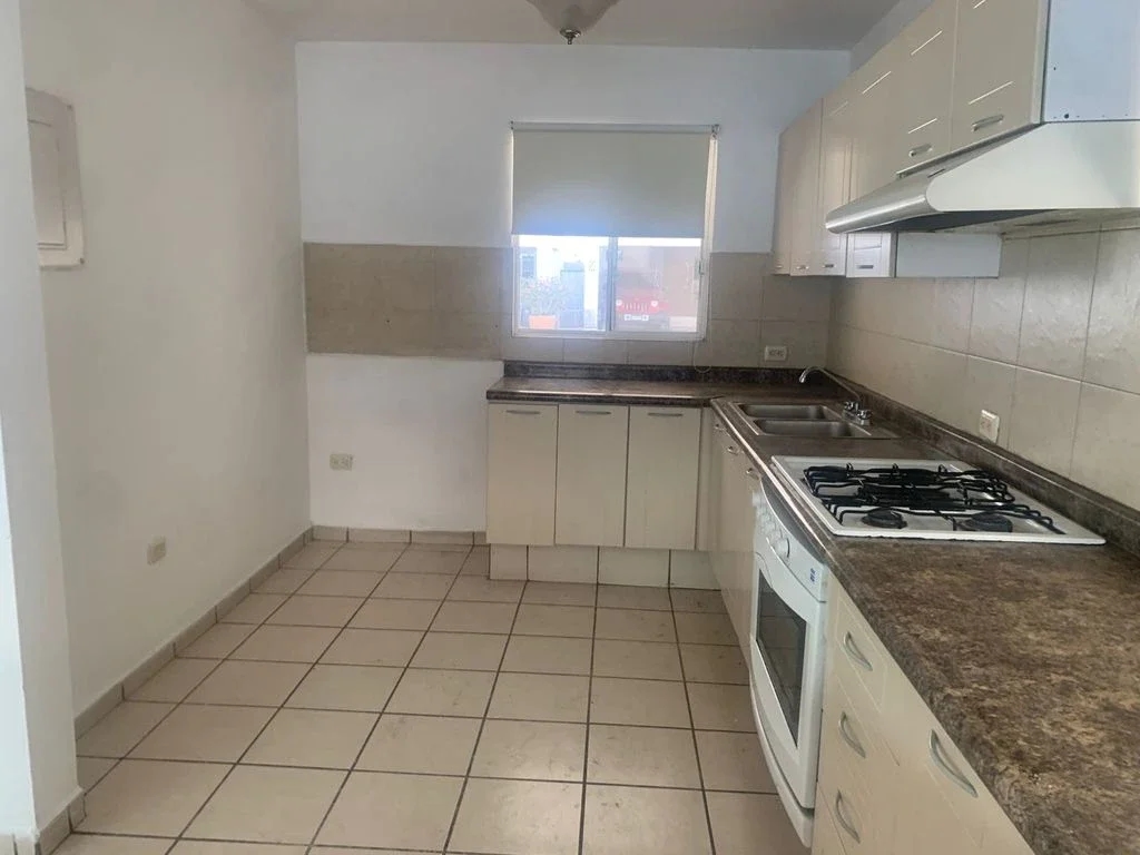 Casa en renta en privada Esmeralda fracc. Bonanza, Desarrollo Urbano Tres Ríos, Culiacán, Sinaloa