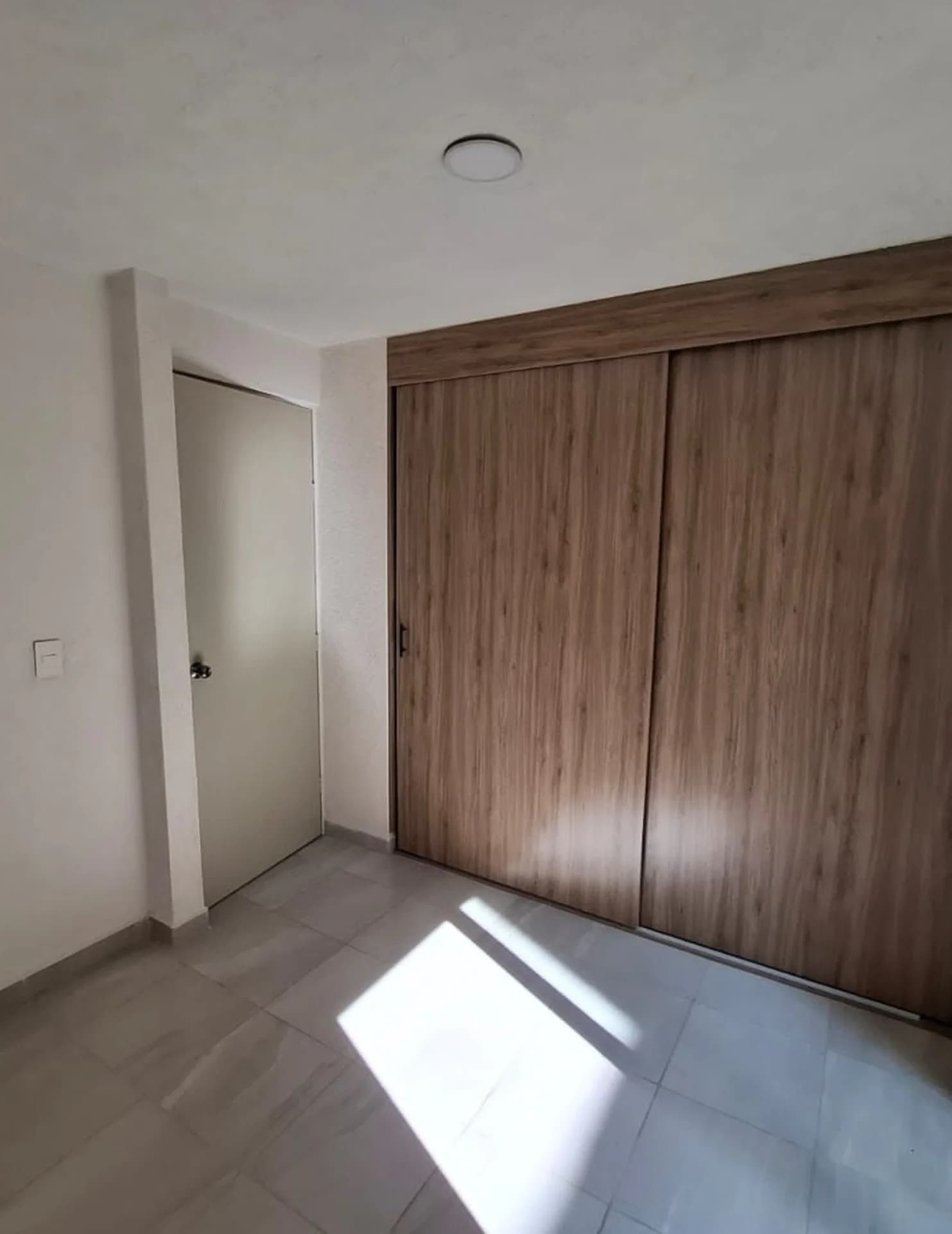 https://yo-rento.s3.us-east-2.amazonaws.com/properties/144081/1777767620660-76828948.webp
