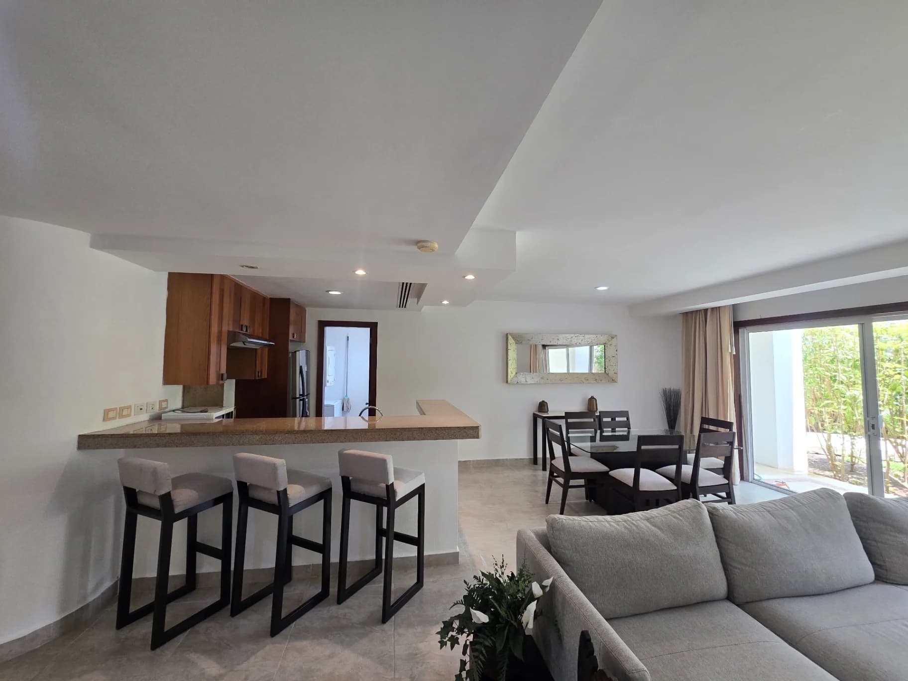 https://yo-rento.s3.us-east-2.amazonaws.com/properties/144082/1777854928897-031a7ccf.webp