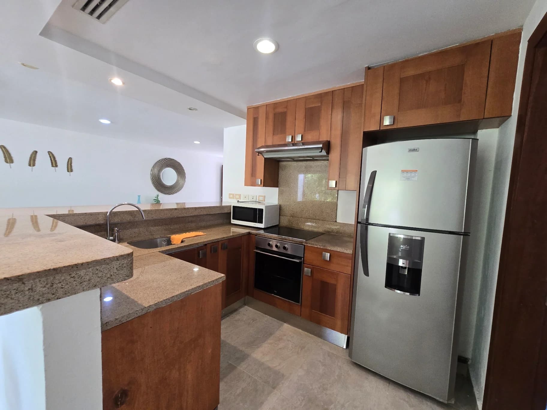 https://yo-rento.s3.us-east-2.amazonaws.com/properties/144082/1777854933081-ac9f64ed.webp