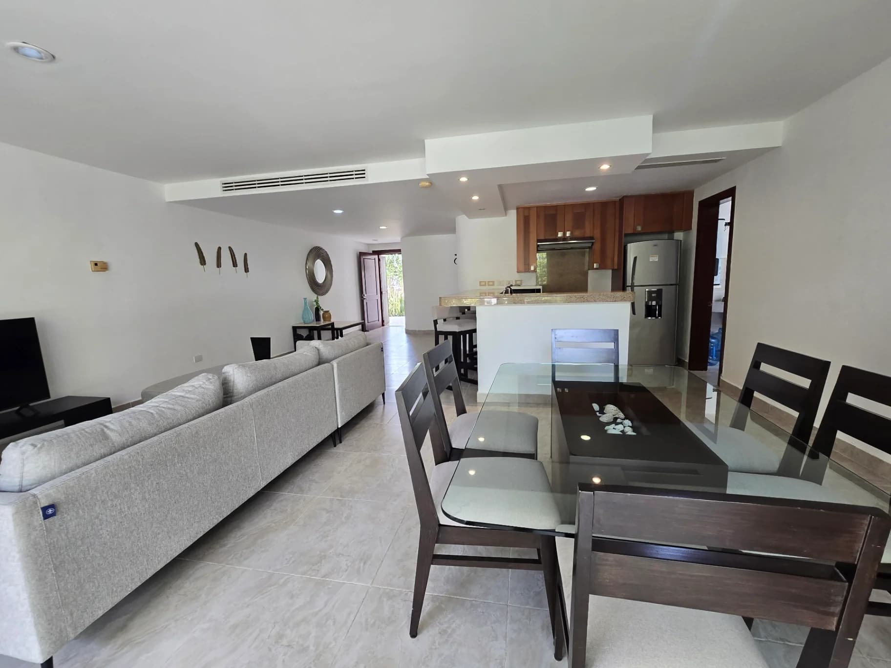 https://yo-rento.s3.us-east-2.amazonaws.com/properties/144082/1777854937175-e6a5ebf0.webp