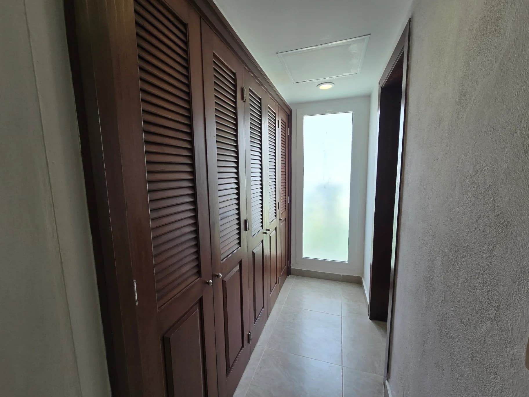 https://yo-rento.s3.us-east-2.amazonaws.com/properties/144082/1777854939423-a6b89f01.webp