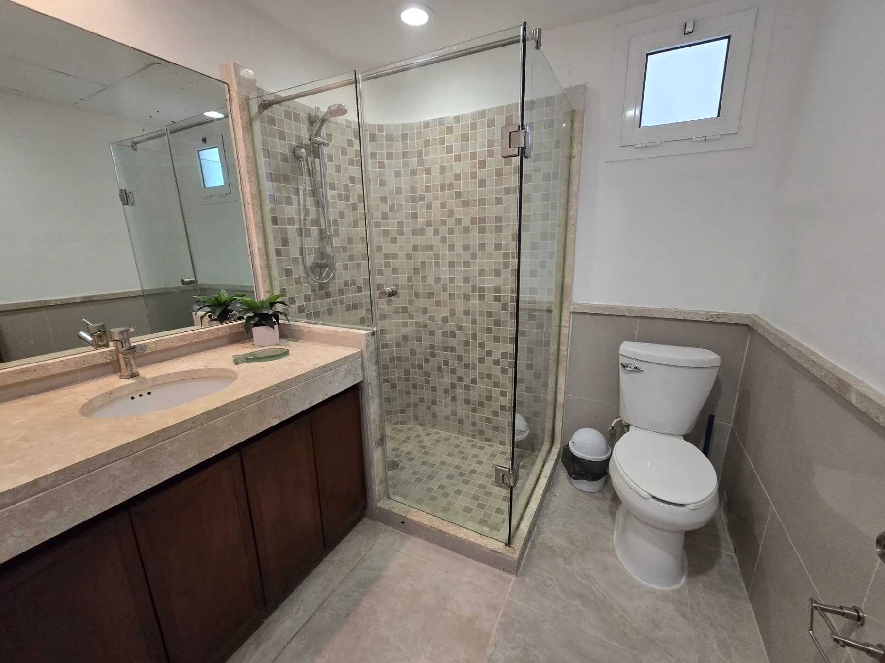 https://yo-rento.s3.us-east-2.amazonaws.com/properties/144082/1777854941665-0f267cef.webp