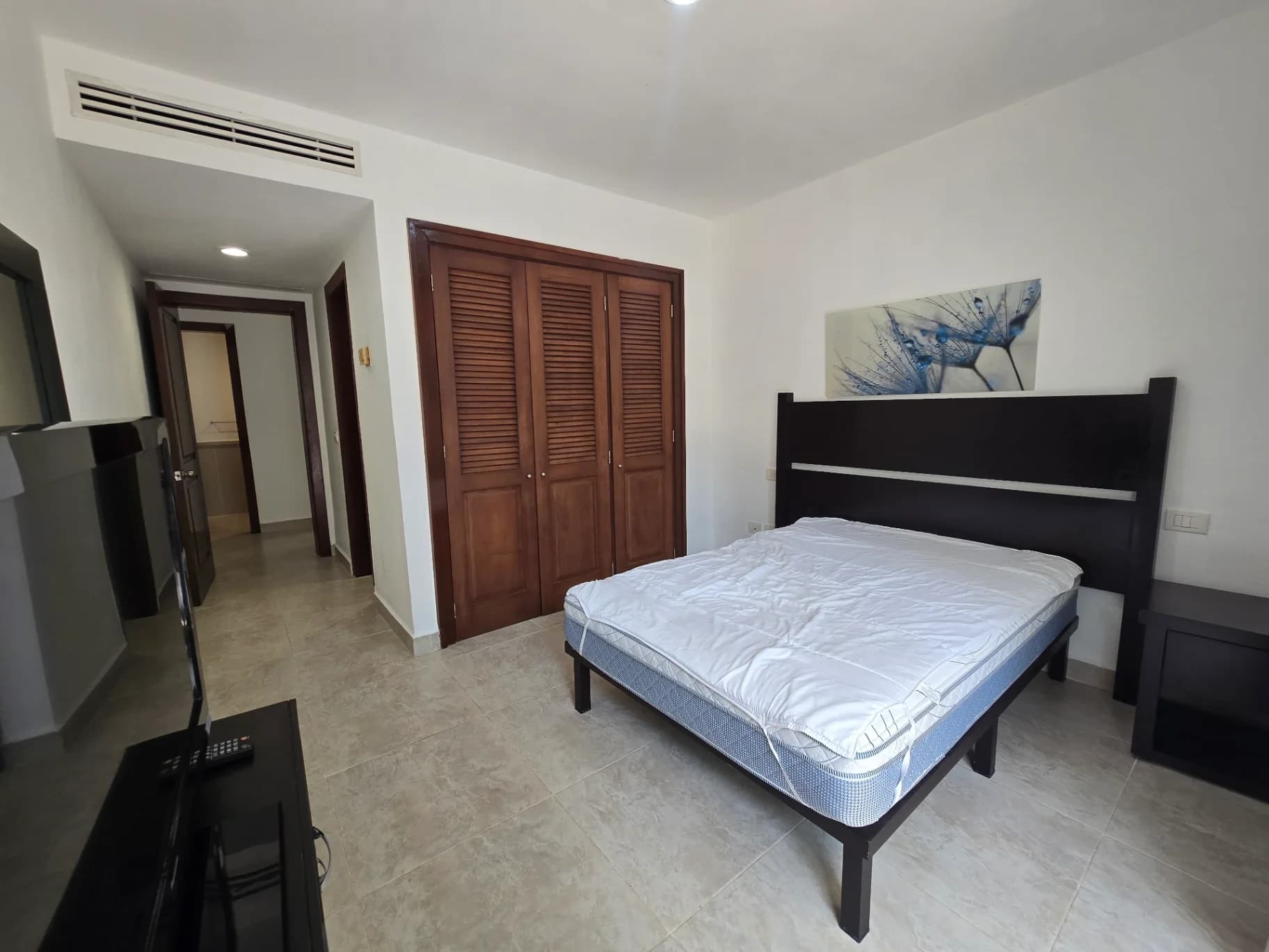 https://yo-rento.s3.us-east-2.amazonaws.com/properties/144082/1777854942644-181a37f8.webp