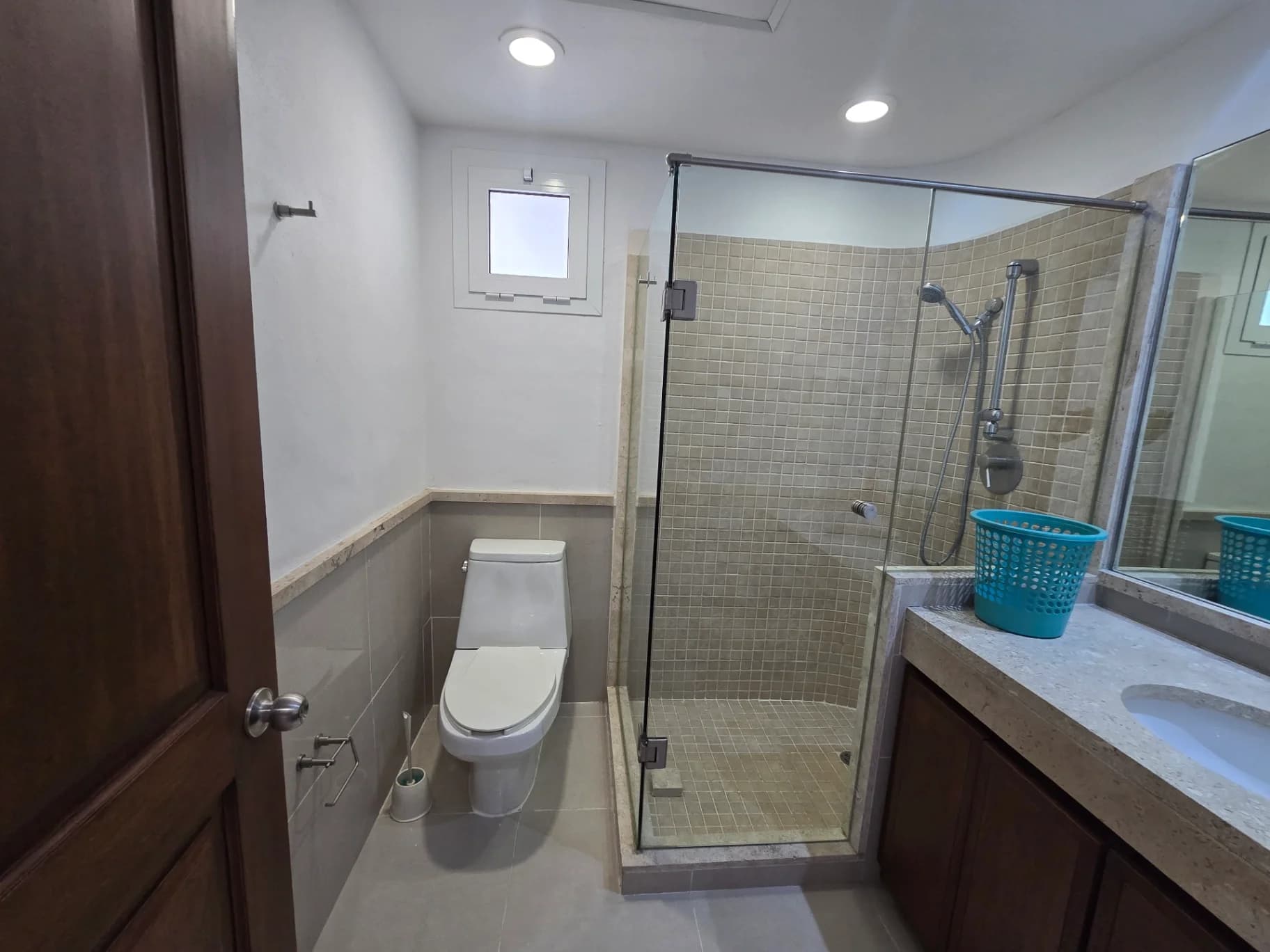 https://yo-rento.s3.us-east-2.amazonaws.com/properties/144083/1777855258467-1e7e12d7.webp