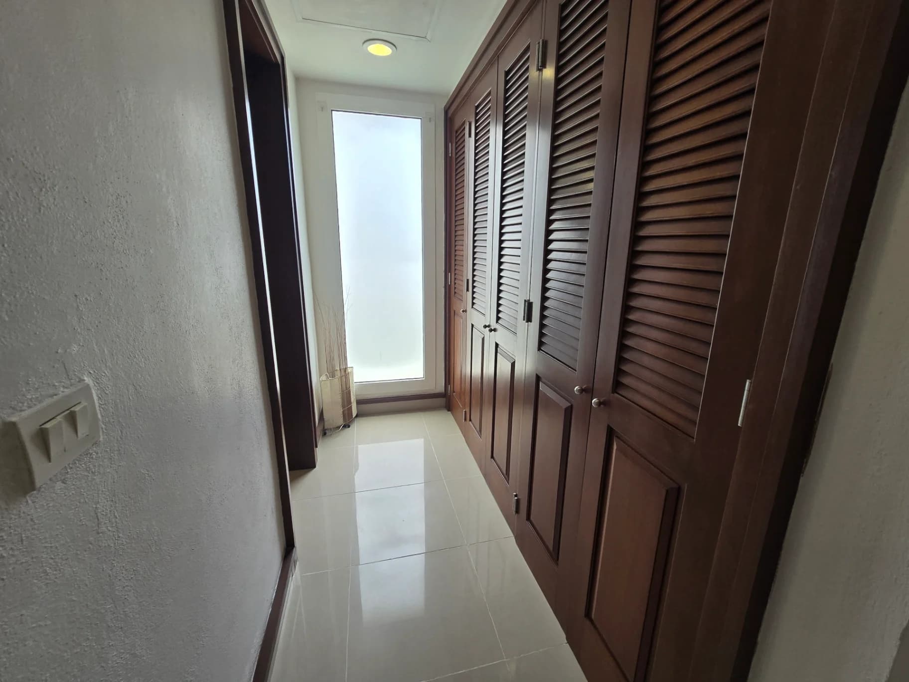 https://yo-rento.s3.us-east-2.amazonaws.com/properties/144083/1777855262111-92d41520.webp