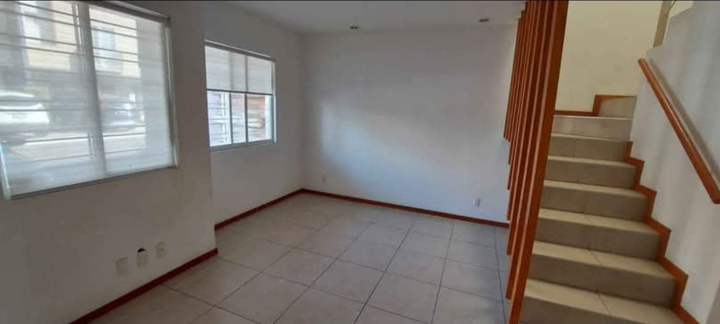 https://yo-rento.s3.us-east-2.amazonaws.com/properties/2040/1772056923026-Sala-área-social.jpeg